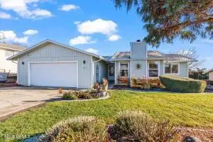 111 N 94th Pl, Yakima, WA 98908
