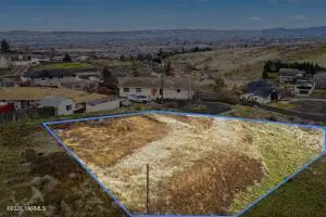 8105 Viewcrest Way, Yakima, WA 98908