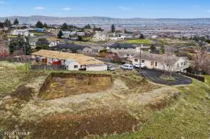 8105 Viewcrest Way, Yakima, WA 98908 - #2