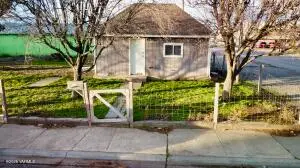 1220 Roosevelt Rd, Sunnyside, WA 98944