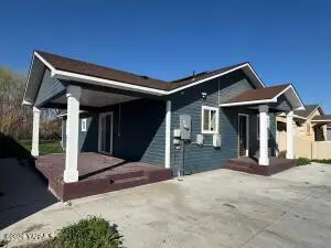 611 Mathew St, Granger, WA 98932 - #2