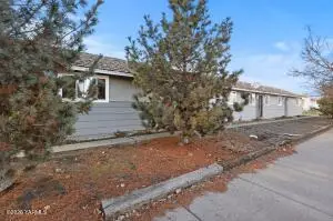 302 W Pierce St, Yakima, WA 98902 - #3