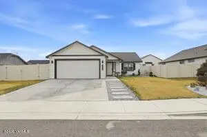 6108 Judd Ave, Yakima, WA 98903 - #2