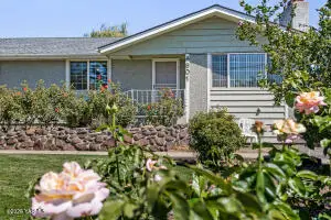 4601 Hillcrest Dr, Yakima, WA 98901 - #1