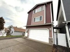 104 E Home Ave #A, Selah, WA 98942 - #2