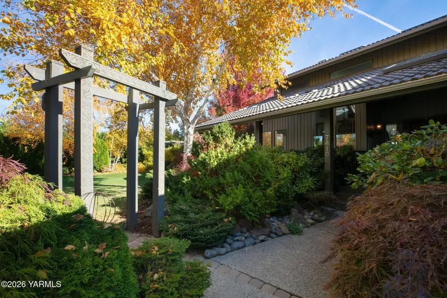 7610 Scenic Dr, Yakima, WA 98908 - #3