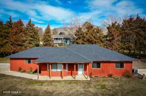 5820 Morningside Dr, Yakima, WA 98901 - #1