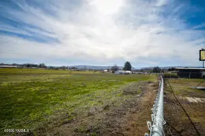 5820 Morningside Dr, Yakima, WA 98901 - #2