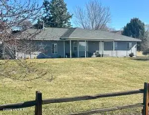 10 Kodi View Ln, Selah, WA 98942