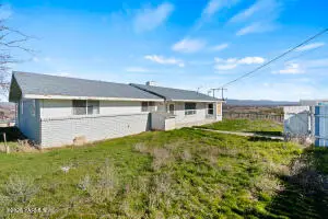 603 Meadowbrook Rd, Yakima, WA 98903 - #2