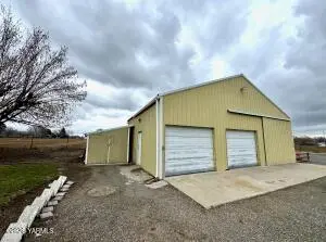 802 Woods Rd, Sunnyside, WA 98944 - #2