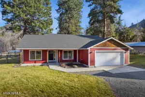 121 Rattlesnake Ln, Naches, WA 98937 - #3