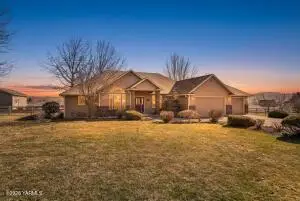61 Nagler Ct, Selah, WA 98942 - #1