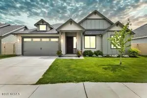 1409 Centennial Ave, Sunnyside, WA 98944