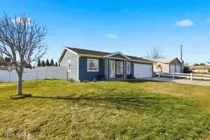 1504 S 28th Ave, Yakima, WA 98902 - #2