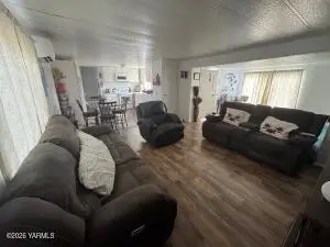 119 Freedom Ln, Selah, WA 98942 - #3