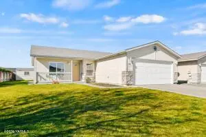 2410 S 73rd Ave, Yakima, WA 98908 - #3