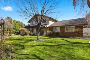 1107 S 46th Ave, Yakima, WA 98908 - #2