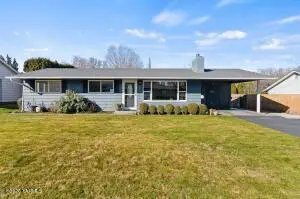 312 N 29th Ave, Yakima, WA 98902 - #3