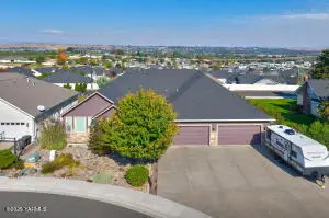 7501 Crestfields Rd, Yakima, WA 98903 - #2