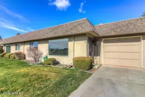 100 N 60th Ave #6, Yakima, WA 98908