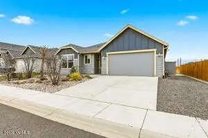 107 Palisade St, Moxee, WA 98936 - #2