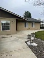 41 Bertsch Cir, Naches, WA 98937