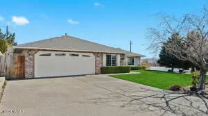 101 N 86th Ave, Yakima, WA 98908 - #3