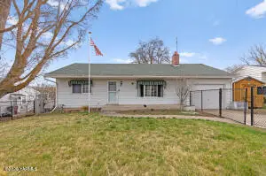 221 N 26th Ave, Yakima, WA 98902 - #1
