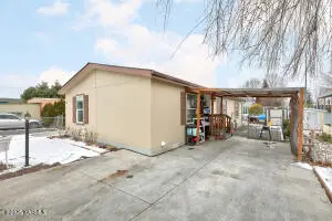 1201 W Washington Ave #15, Yakima, WA 98903