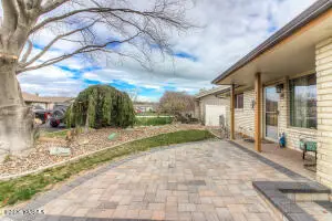 309 S 49th Ave, Yakima, WA 98908 - #3