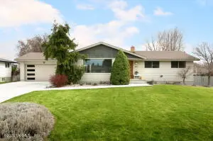801 S 58th Ave, Yakima, WA 98908 - #1