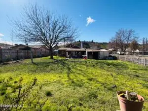 513 S 3rd St, Selah, WA 98942 - #3