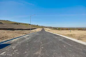 1636 SW Kelandren Dr #28, Prosser, WA 99350