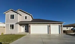 302 N 90th Ave, Yakima, WA 98908