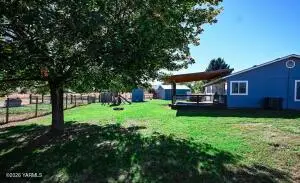 9621 Meadowbrook Rd, Yakima, WA 98903 - #1