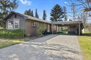 34 Moore Ave, Naches, WA 98937 - #1