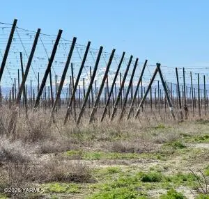 NKA Yost Rd, Toppenish, WA 98948 - #1