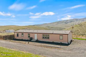 486 Elk Ridge Ln, Selah, WA 98942 - #2