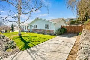 608 N 56th Ave, Yakima, WA 98908 - #1