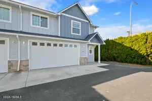 663 S 83rd Ave #1, Yakima, WA 98908 - #2