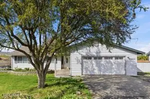 11809 Bristol Ct, Yakima, WA 98908 - #1