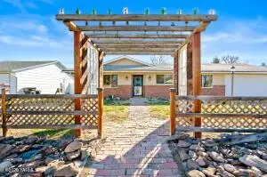 1411 S 32nd Ave, Yakima, WA 98902 - #1