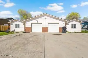 53 & 55 Samantha Ct, Union Gap, WA 98903 - #1