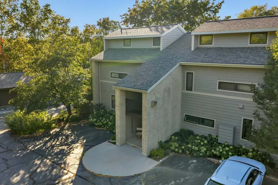 10709 S Spring Rd #8, Sister Bay, WI 54234 - Image #2