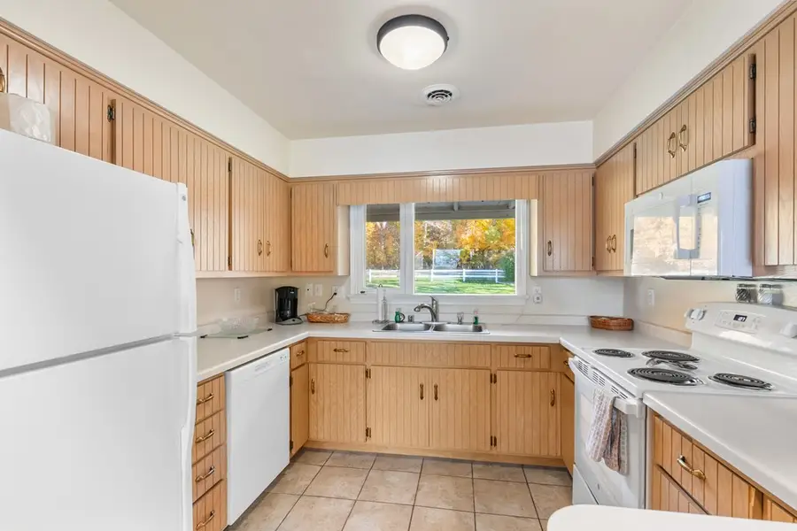 4205 Bay Shore Dr #37, Sturgeon Bay, WI 54235 - Image #3