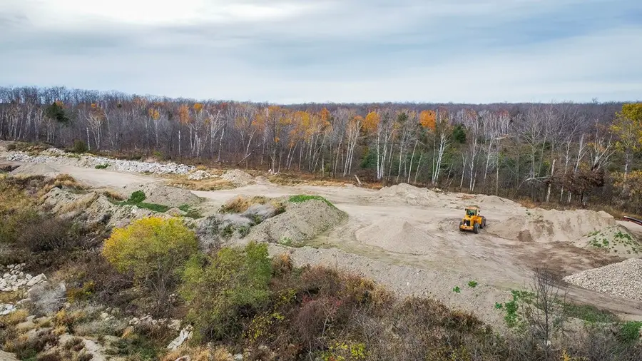 8359 High Ridge Rd, Gibraltar, WI 54212 - Image #3