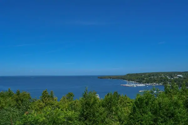 7680 Brooks Ln, Egg Harbor, WI 54209