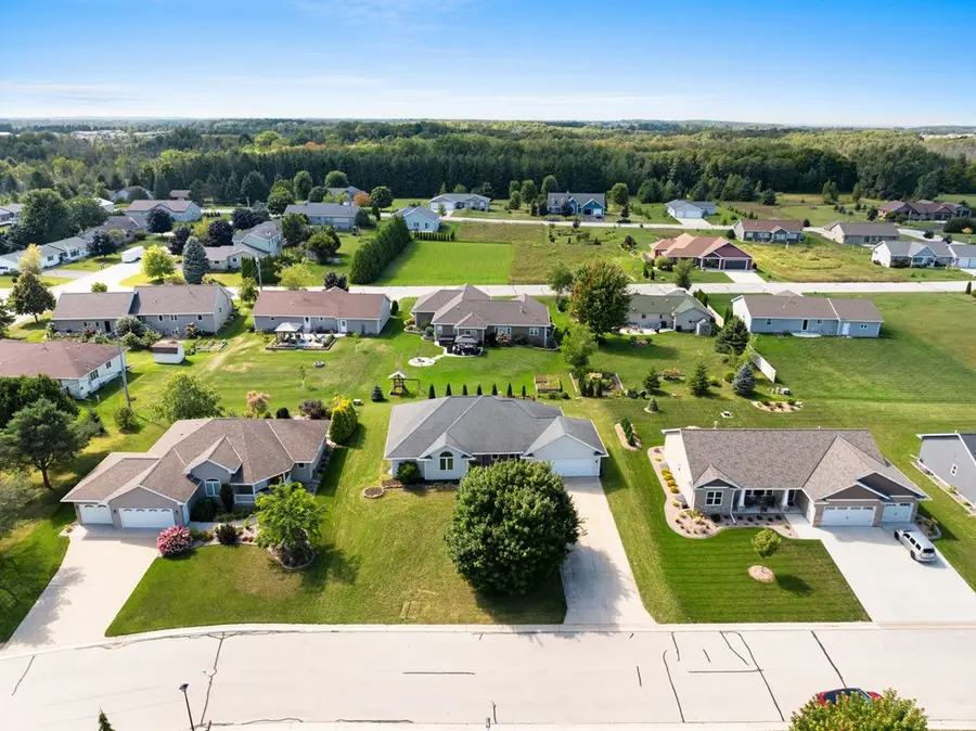 33 Ashland Ave, Sturgeon Bay, WI 54235 - #3