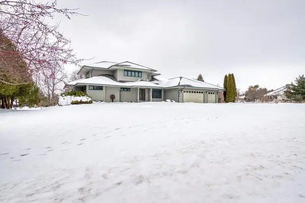 10521 Cherrywood Ct, Sister Bay, WI 54234